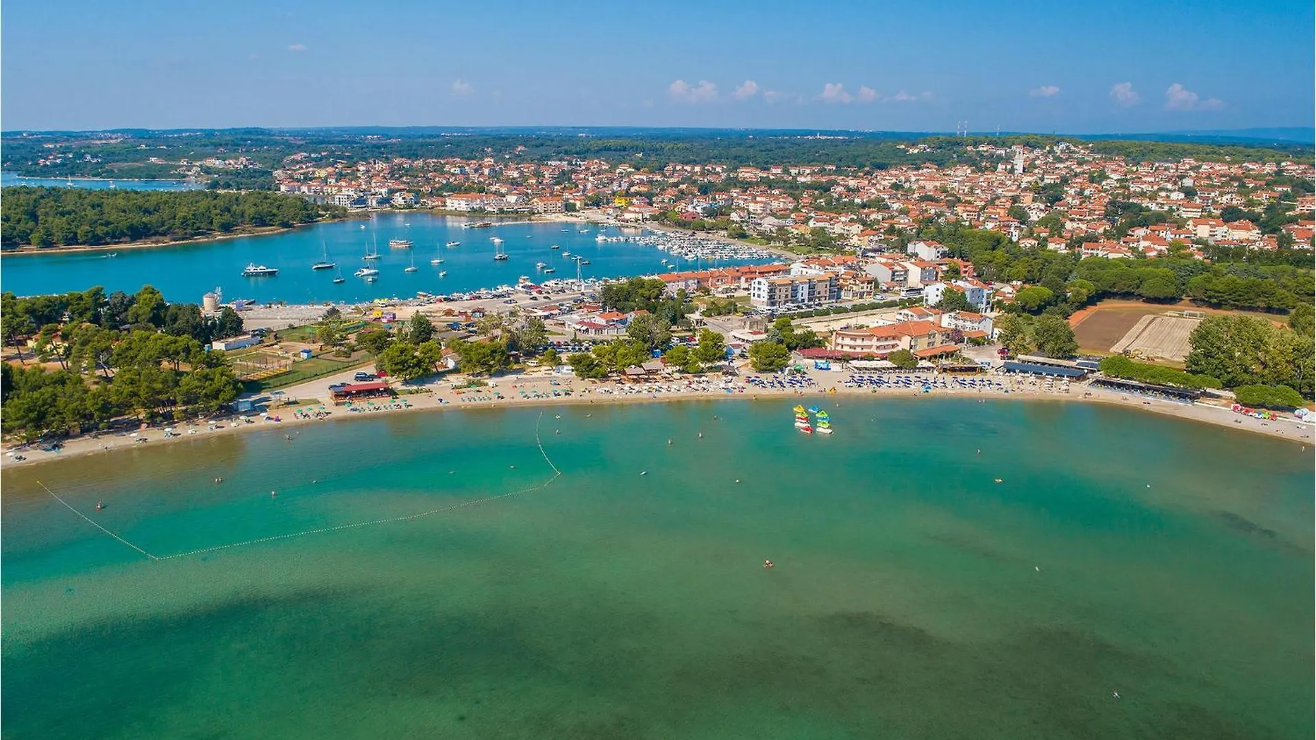 3 Bedroom Beautiful Apartment In Medulin